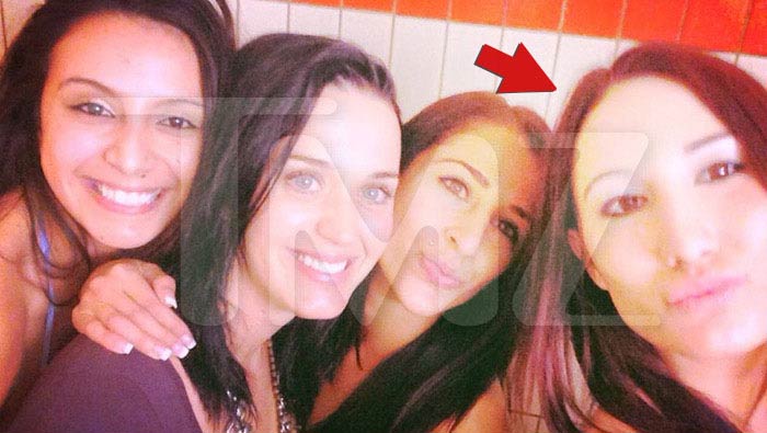 Stripper fired after posting picture with Katy Perry